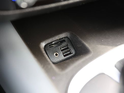 Used 2020 Buick Enclave Essence image 31