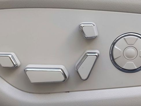 Used 2018 Lincoln MKX Reserve w/ Driver Assistance Package image 17