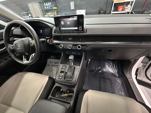 Certified 2024 Honda CR-V EX image 11