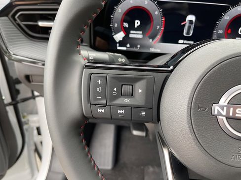 New 2025 Nissan Kicks SR w/ Illumination Package image 13