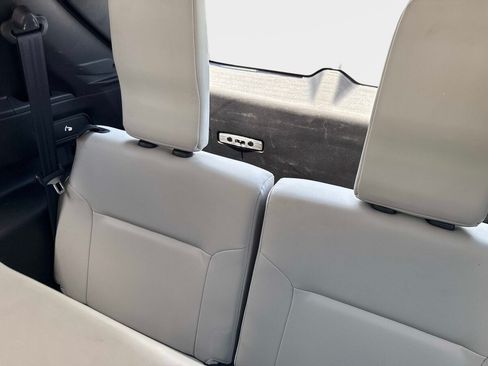 Used 2023 Mitsubishi Outlander SEL FWD image 12