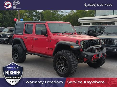 Used 2024 Jeep Wrangler Unlimited Sport AWD/4WD image 8