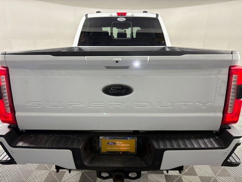 Certified 2025 Ford F350 Lariat w/ Lariat Ultimate Package image 6
