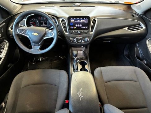 Used 2023 Chevrolet Malibu LS FWD image 15