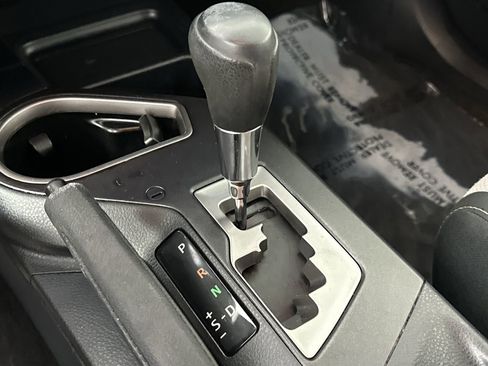 Used 2018 Toyota RAV4 XLE image 24