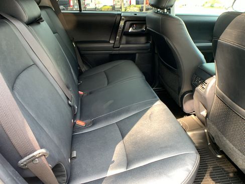 Used 2023 Toyota 4Runner 40th Anniversary SE AWD/4WD image 31