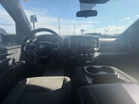 Used 2022 RAM 1500 Big Horn AWD/4WD image 11