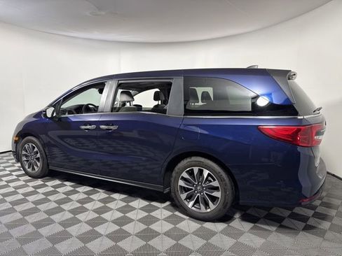 Used 2024 Honda Odyssey EX-L image 4