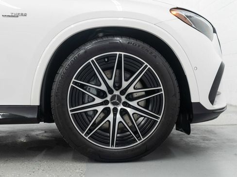 Used 2025 Mercedes-Benz GLC 43 AMG 4MATIC image 44