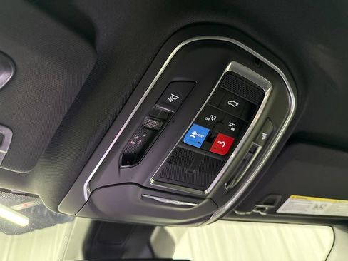 Used 2024 Jeep Grand Cherokee Trailhawk AWD/4WD image 24