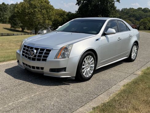 Used 2013 Cadillac CTS Luxury RWD image 1