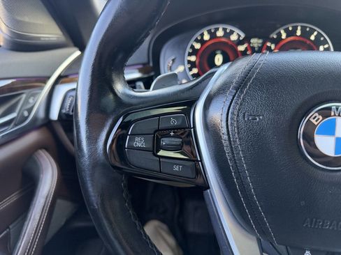 Used 2018 BMW 530i xDrive image 34