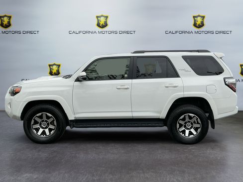 Used 2024 Toyota 4Runner TRD Off-Road Premium image 2