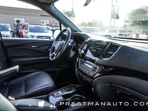 Used 2020 Honda Pilot Touring image 25