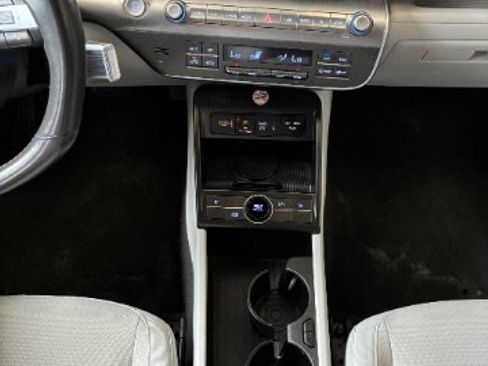 Used 2024 Hyundai Kona SEL w/ Convenience Package FWD image 27