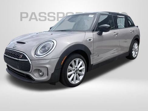 Used 2024 MINI Cooper Clubman S w/ Signature Upholstery Package AWD/4WD image 2
