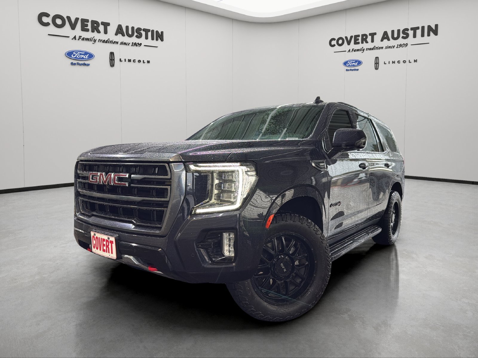Used 2023 GMC Yukon AT4 w/ Technology Package AWD/4WD image 1