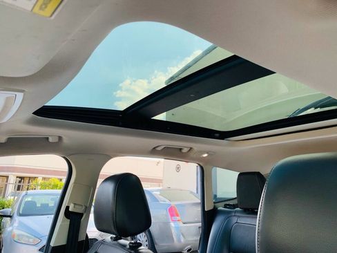 Used 2017 Ford Escape SE w/ SE Leather Comfort Package image 14