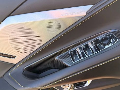Used 2021 Chevrolet Corvette Stingray Premium Conv w/ Z51 Performance Package RWD image 23