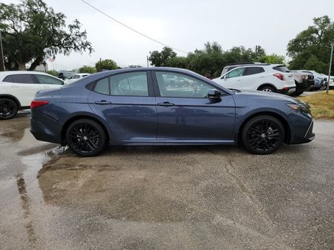 Used 2026 Toyota Camry SE w/ Convenience Package FWD image 3