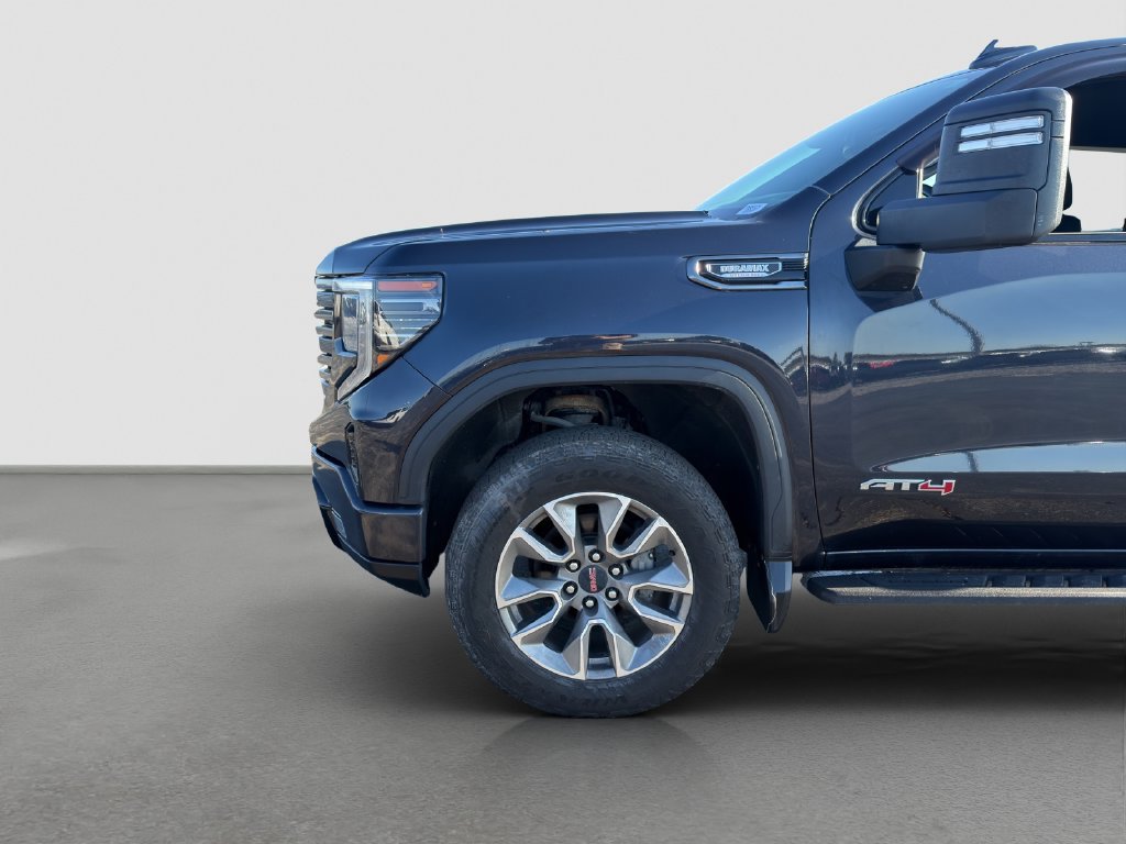 Used 2022 GMC Sierra 1500 AT4 w/ AT4 Preferred Package AWD/4WD image 22