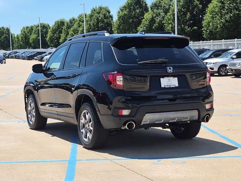 Used 2023 Honda Passport TrailSport image 8