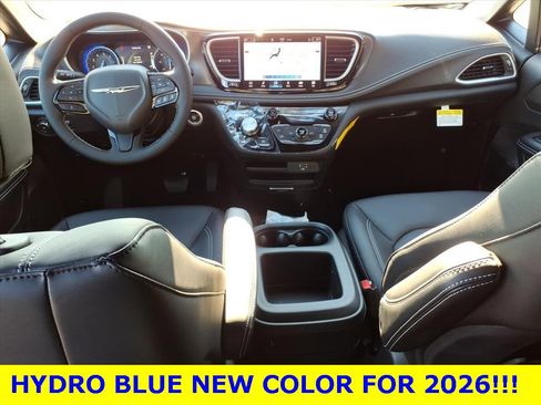 New 2026 Chrysler Pacifica Select image 11