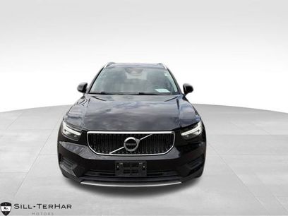 Used 2020 Volvo XC40 T5 Momentum w/ Protection Package Premier