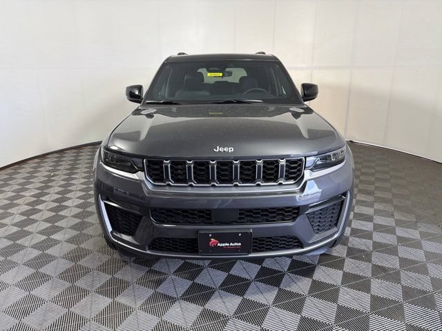 New 2026 Jeep Grand Cherokee Limited w/ Trailer Tow Package AWD/4WD image 4