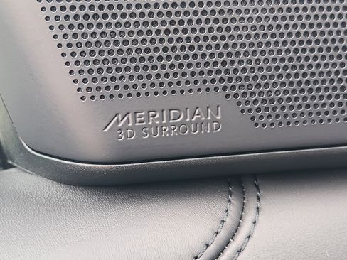 New 2026 Land Rover Range Rover Long Wheelbase SE image 22