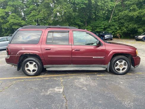 Used 2004 Chevrolet TrailBlazer 4WD w/ LT Preferred Equipment Group image 4