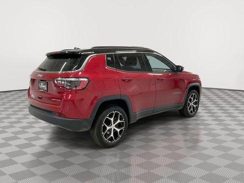 Used 2024 Jeep Compass Limited image 10