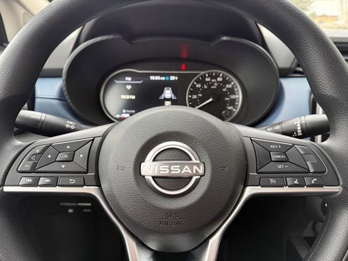 New 2025 Nissan Versa SV image 27