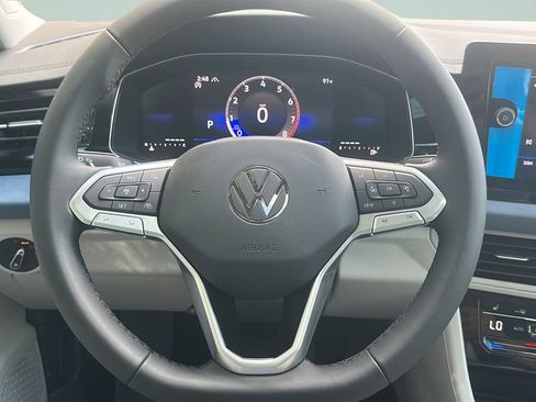 New 2026 Volkswagen Jetta SE FWD image 22