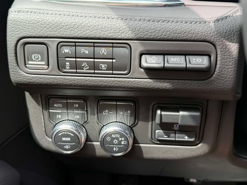 Used 2023 GMC Yukon Denali w/ Max Trailering Package AWD/4WD image 29