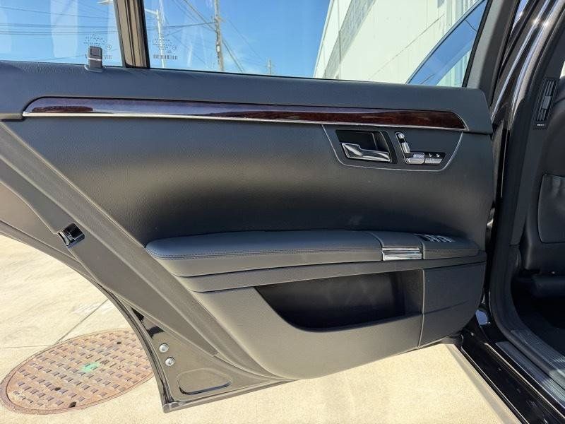 Used 2007 Mercedes-Benz S 550 image 27