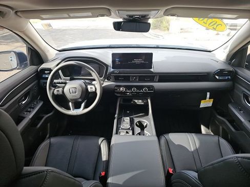 New 2026 Honda Pilot Touring image 15