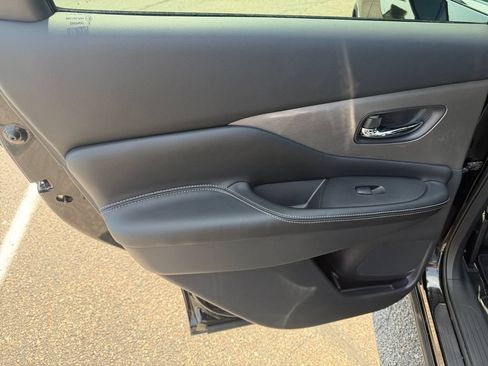Used 2024 Nissan Murano SV AWD/4WD image 25