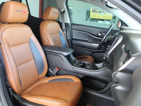 Used 2020 GMC Acadia AT4 w/ Driver Alert Package II AWD/4WD image 13