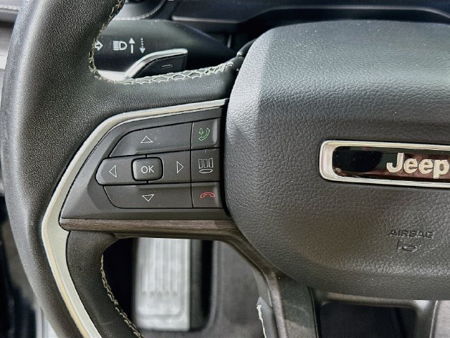 Used 2023 Jeep Grand Cherokee 4WD 4xe w/ Luxury Tech Group II image 24