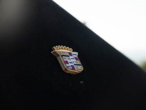 Used 1999 Cadillac Seville SLS w/ Personalization Pkg image 12