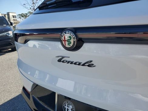 New 2025 Alfa Romeo Tonale w/ Premium Package AWD/4WD image 5