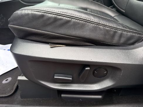 Used 2024 Ford Ranger Lariat w/ FX4 Off-Road Package image 11