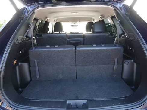 Used 2023 Mitsubishi Outlander SE AWD/4WD image 18