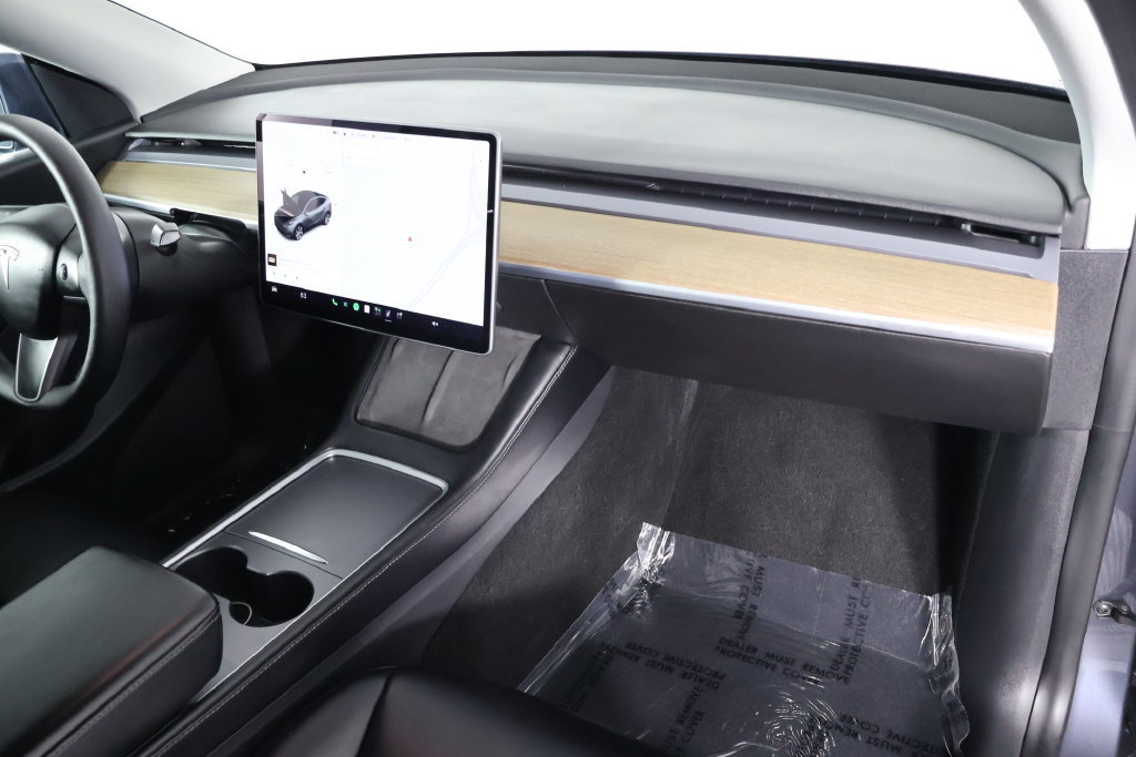 Used 2022 Tesla Model Y Long Range AWD/4WD image 14