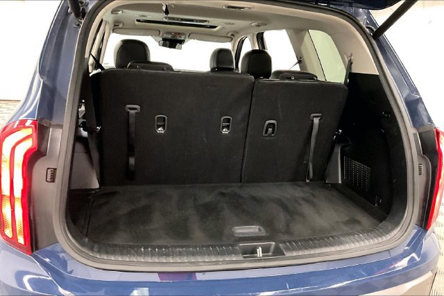 Used 2025 Kia Telluride S FWD image 40