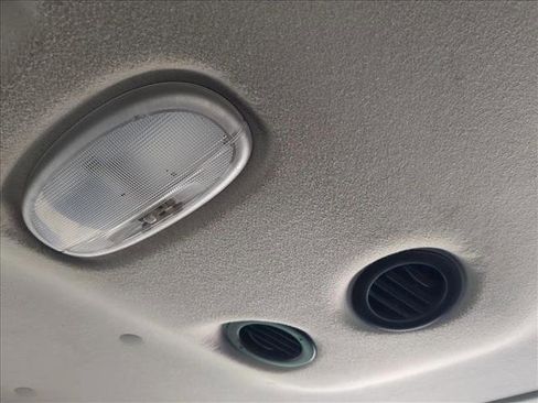 Used 2010 Ford E-350 and Econoline 350 XL image 17