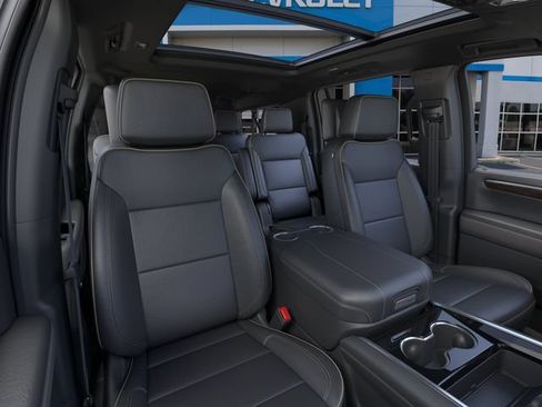 New 2026 Chevrolet Suburban Premier AWD/4WD image 16