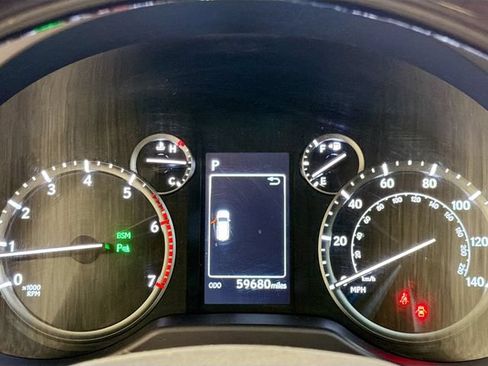 Used 2021 Lexus GX 460 Premium w/ Premium Package AWD/4WD image 11