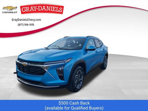 New 2026 Chevrolet Trax LT w/ Driver Confidence Package image 1